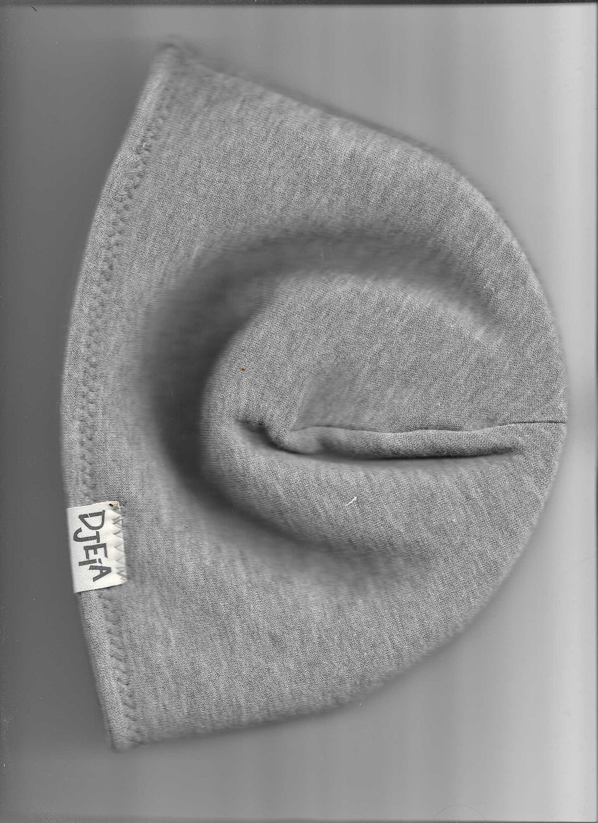 "BEANIE"